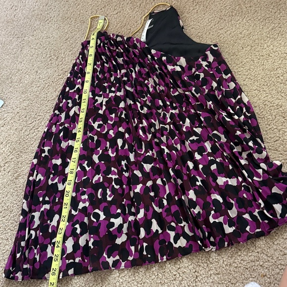 Trina Turk Purple Pleated Gold Chain Strap Tank Top – Size Large - Picture 12 of 12